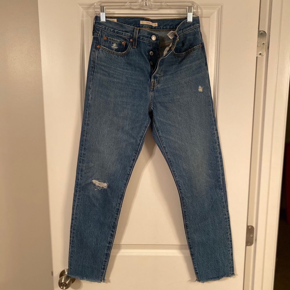 NWOT Levi’s Wedgie Icon size 27